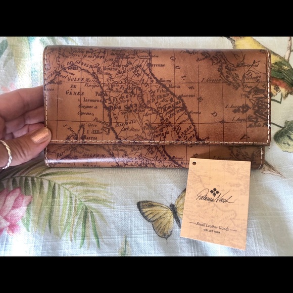 Patricia Nash Handbags - NWT Patricia Nash wallet